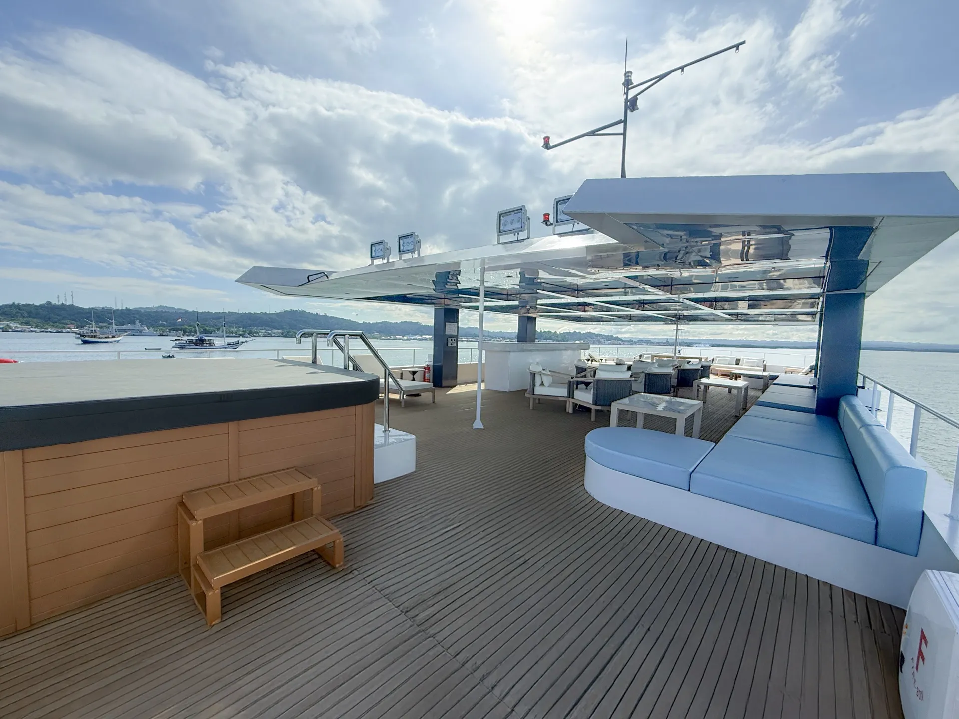 King Neptune deck and lounge