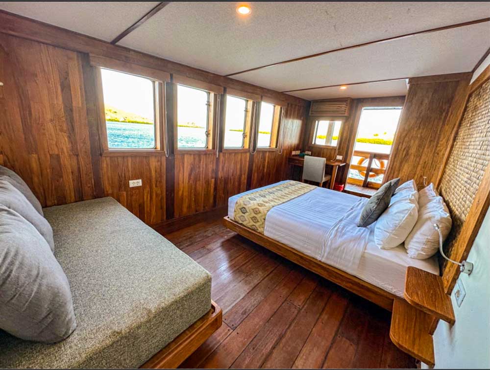 Komodo Sea Dragon double bed cabin