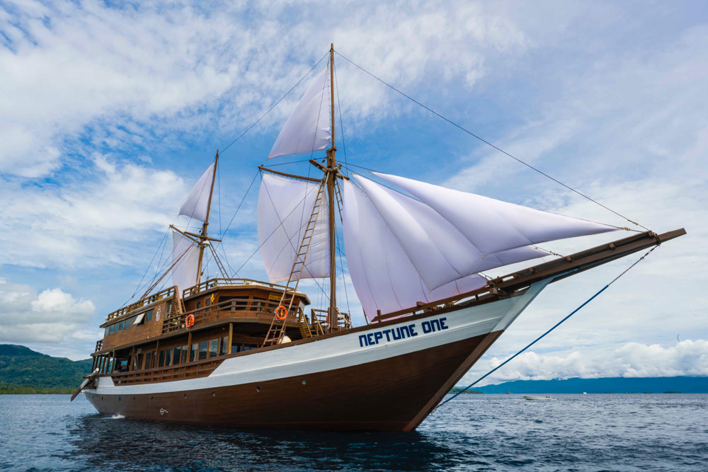 Neptune One phinisi liveaboard at sea